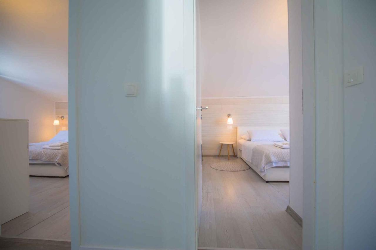 Apartments In Rogoznica 36019 Buitenkant foto
