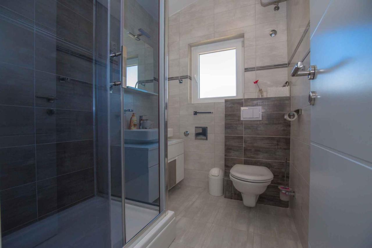 Apartments In Rogoznica 36019 Buitenkant foto