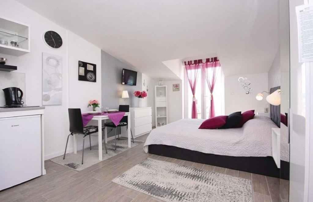 Apartments In Rogoznica 36019 Buitenkant foto